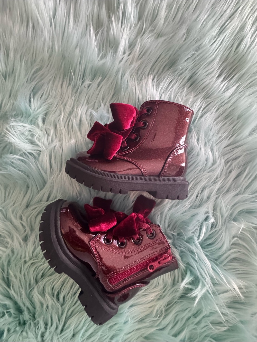 Burgundy velvet bow boots with chunky soles NWOT Toddler 5